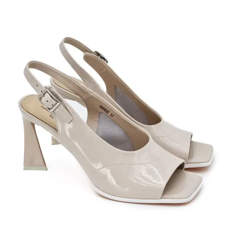 Босоножки женские