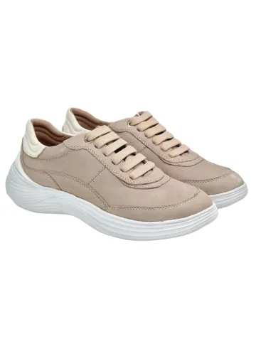 Кроссовки женские