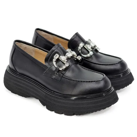 Лоферы женские