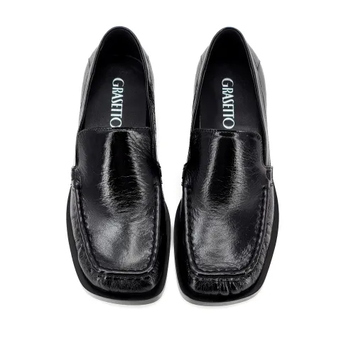 Лоферы женские