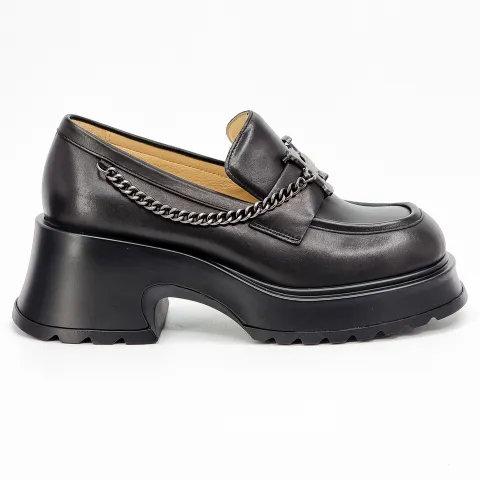 Лоферы женские