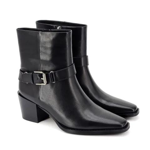 Казаки женские