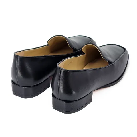 Лоферы женские