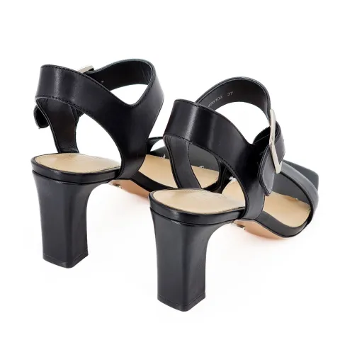 Босоножки женские