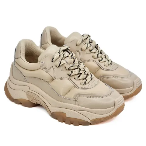 Кроссовки женские