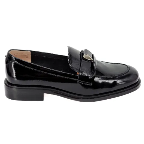 Лоферы женские