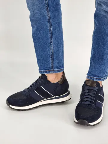 Кроссовки мужские