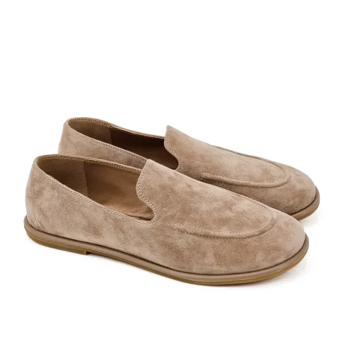 Лоферы женские