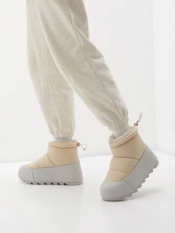 Дутики женские