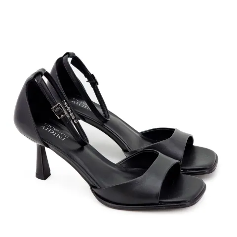 Босоножки женские