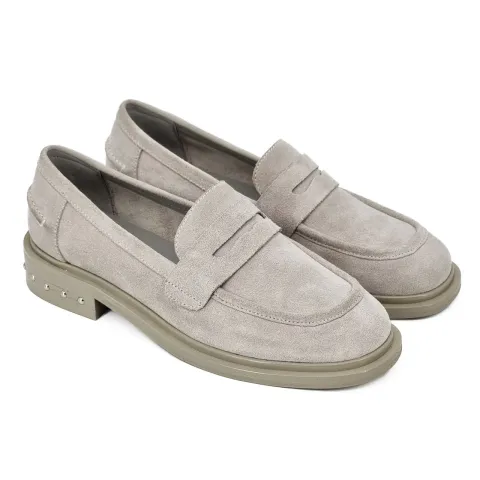 Лоферы женские