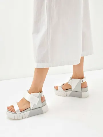 Сандалии женские