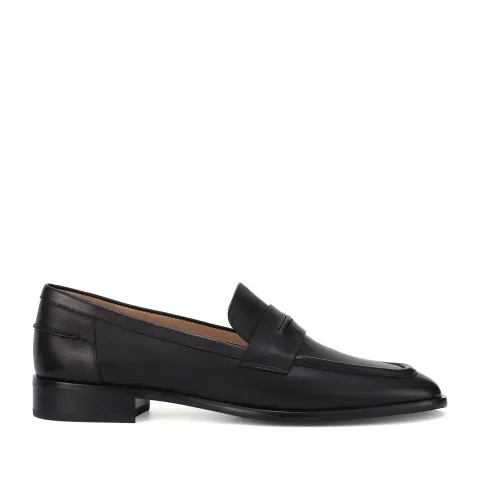 Лоферы женские