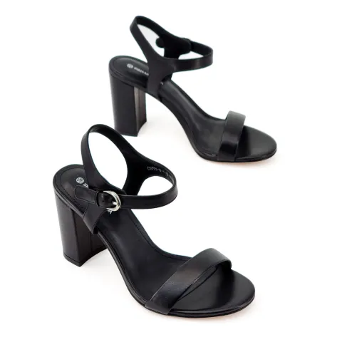 Босоножки женские