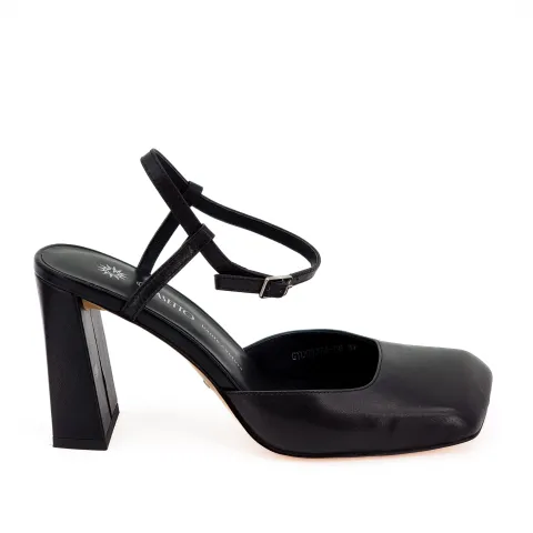 Босоножки женские