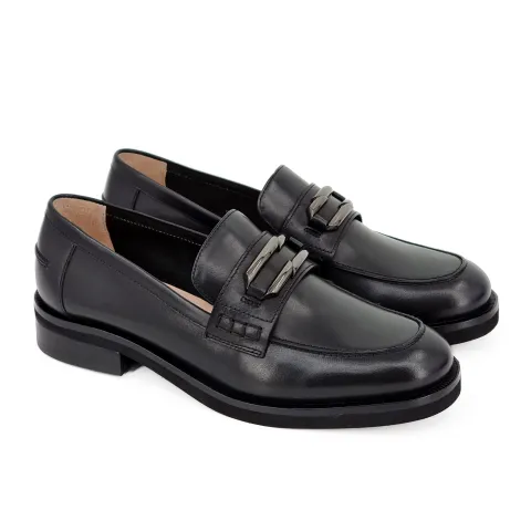 Лоферы женские