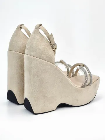 Босоножки женские