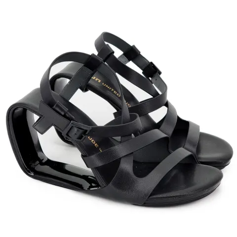 Босоножки женские