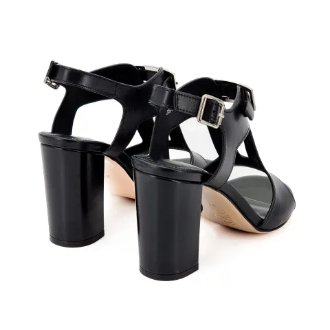 Босоножки женские