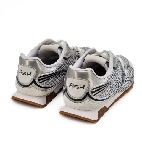 Кроссовки женские