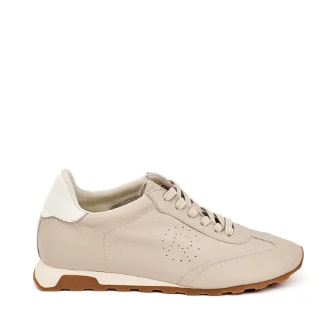 Кроссовки женские