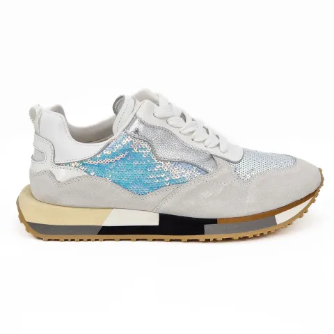 Кроссовки женские