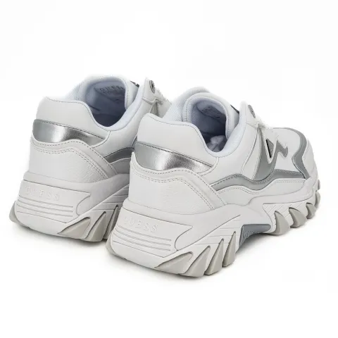 Кроссовки женские