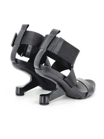 Босоножки женские