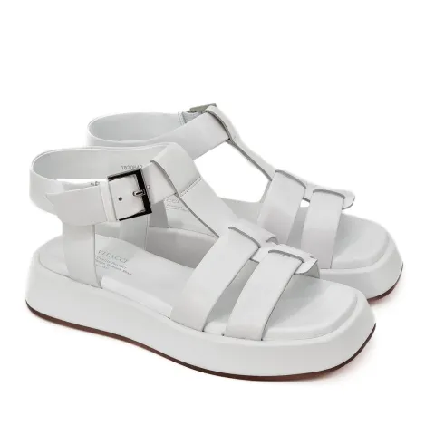 Сандалии женские