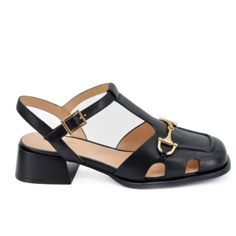 Сандалии женские