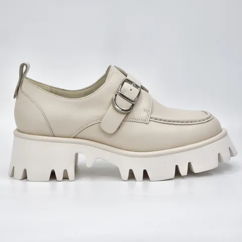 Лоферы женские