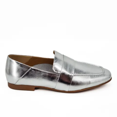 Лоферы женские