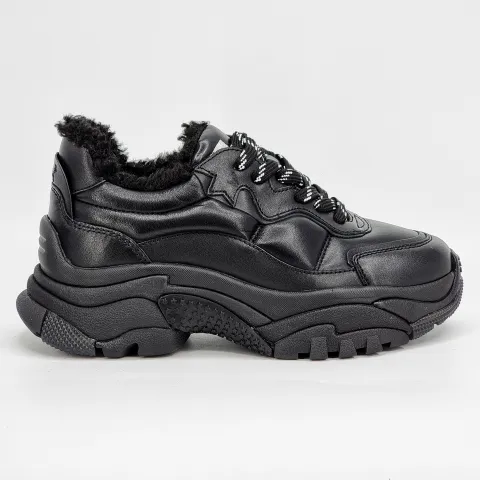 Кроссовки женские