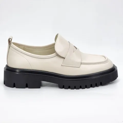 Лоферы женские