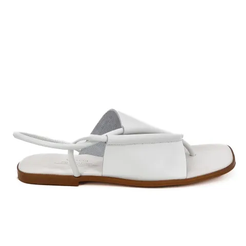 Сандалии женские