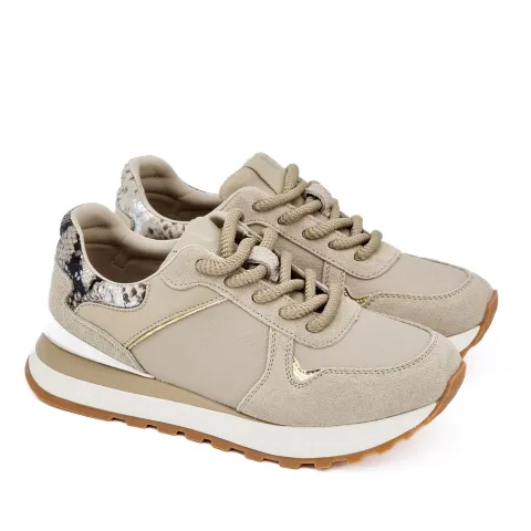 Кроссовки женские