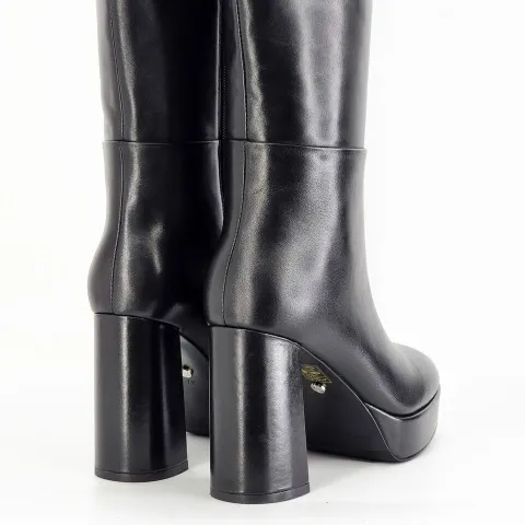 Сапоги женские