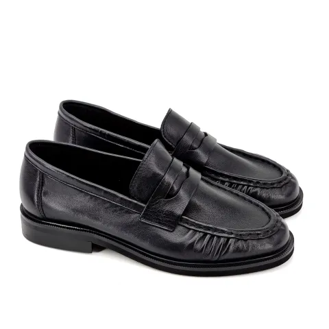 Лоферы женские