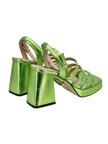 Босоножки женские