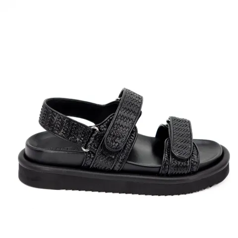 Сандалии женские