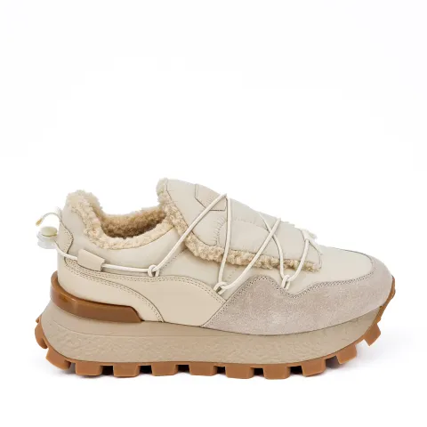 Кроссовки женские