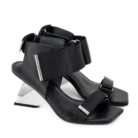 Босоножки женские