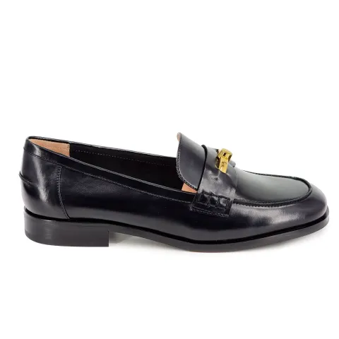 Лоферы женские