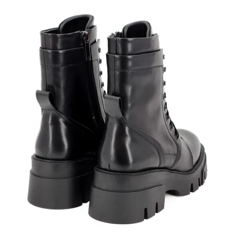 Ботинки женские