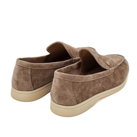 Лоферы женские