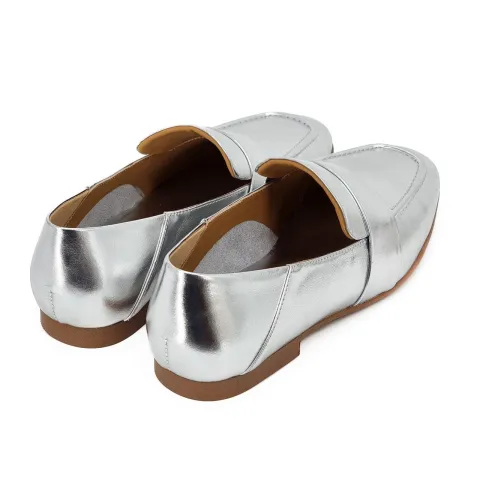 Лоферы женские