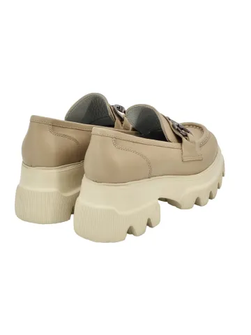 Лоферы женские