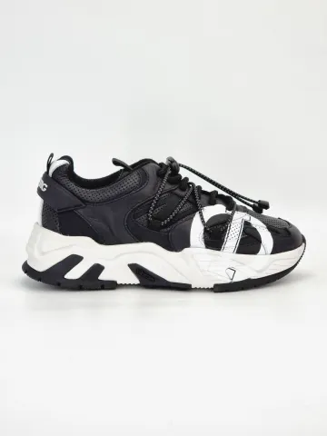 Кроссовки женские