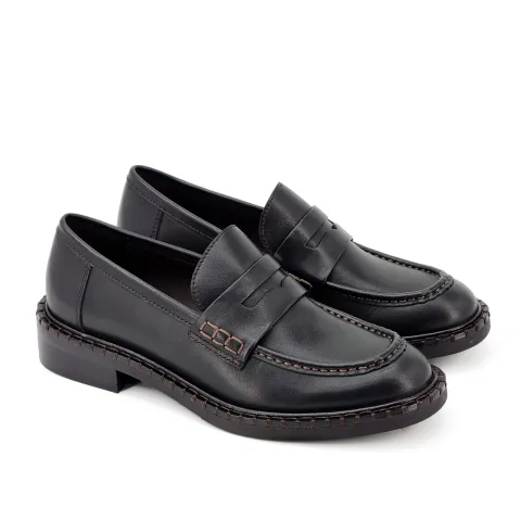 Лоферы женские