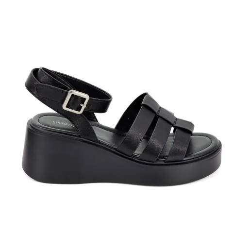 Сандалии женские